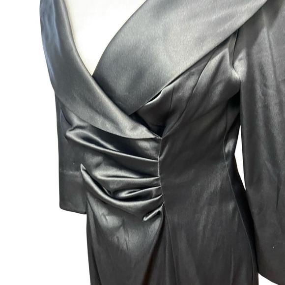 Willow Glenn New York Satin Cocktail Dress Size 6 Wrap Style 3/4 Sleeves Classic - Picture 4 of 9